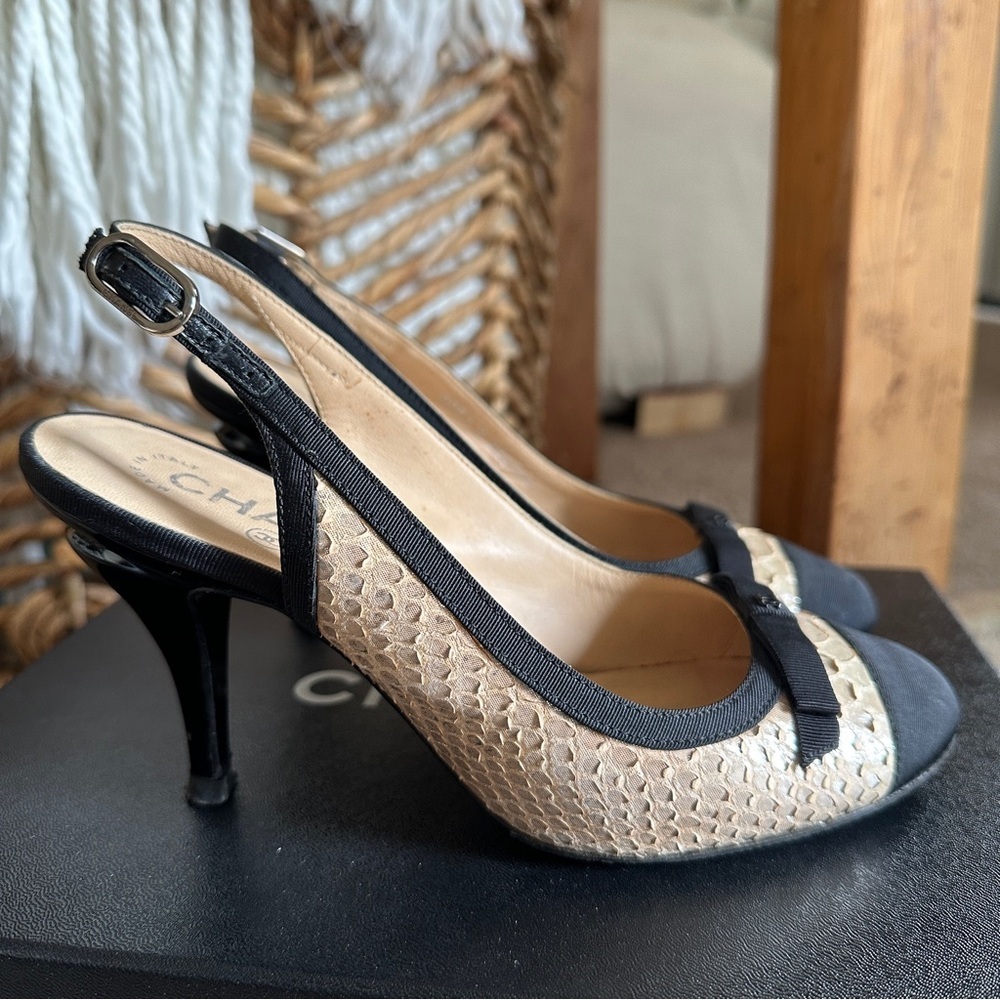 Chanel Canvas & Python Leather Bow Authentic Slin… - image 5